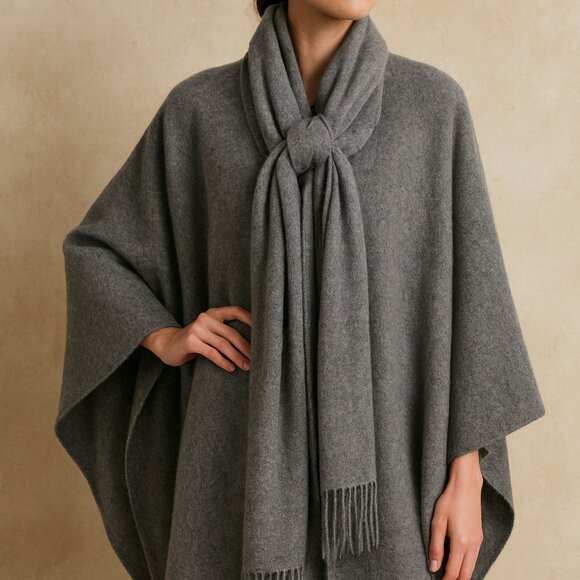 Camargo Alpaca Wool Poncho Cape Gray Fringe Boho Cozy Winter Handmade Peru - Picture 2 of 6